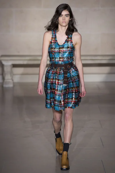 Look 26